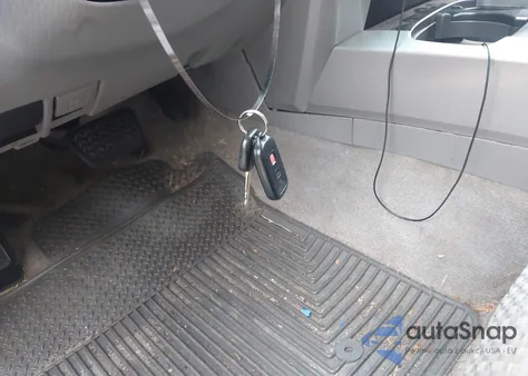 2004 Toyota 4Runner Sr5 V8 z USA, uszkodzony, nr VIN JTEBT14R540036637